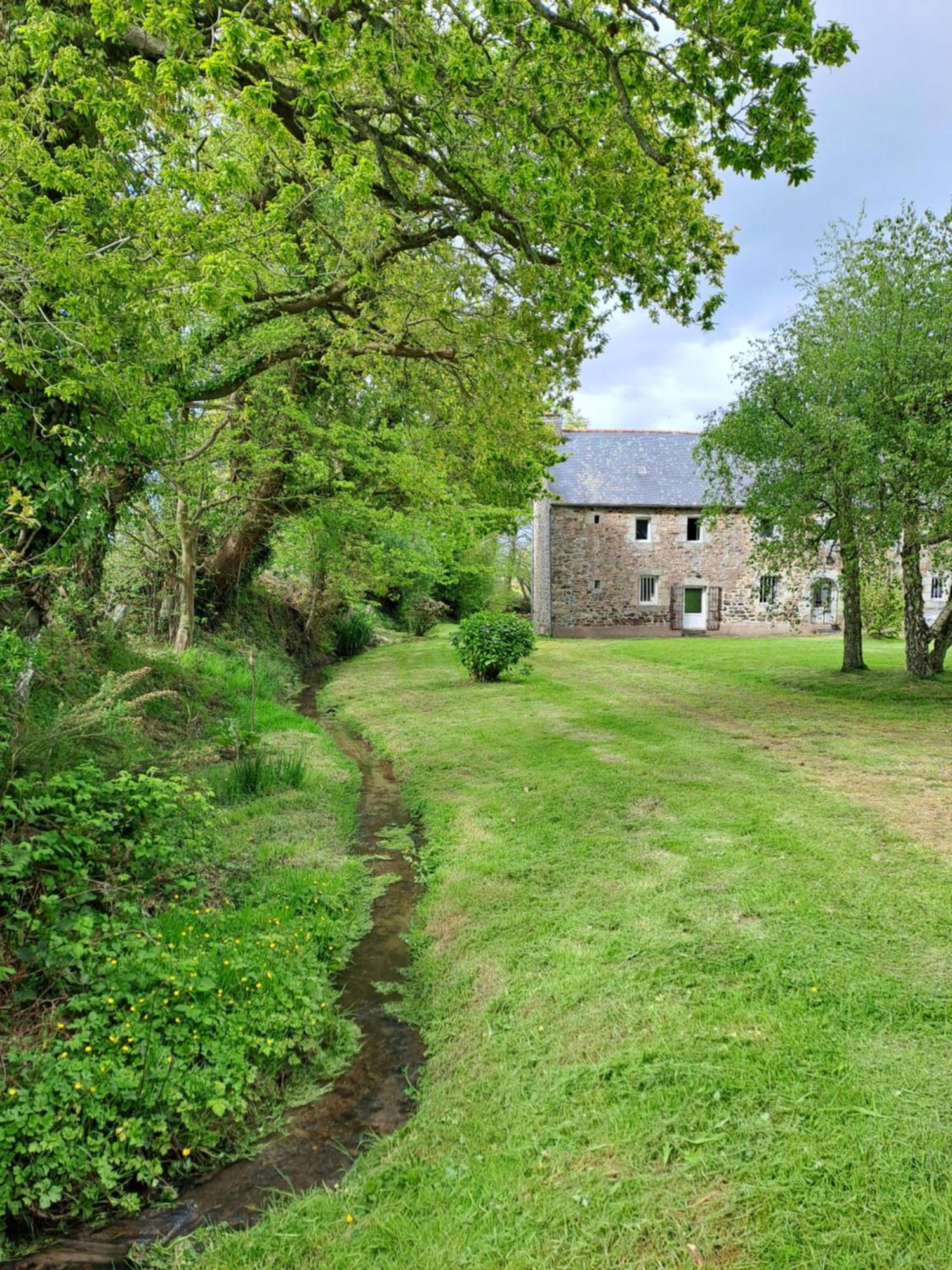 Environnement Calme Et Reposant - Cotes-D'Armor Villa Ploezal Exterior photo